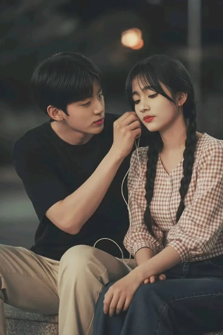 Lỡ đâm hỏng Bugatti, tôi giả vờ mất trí nhớ quỵt nợ, ai ngờ bị Ông Trùm ép làm vợ thật!