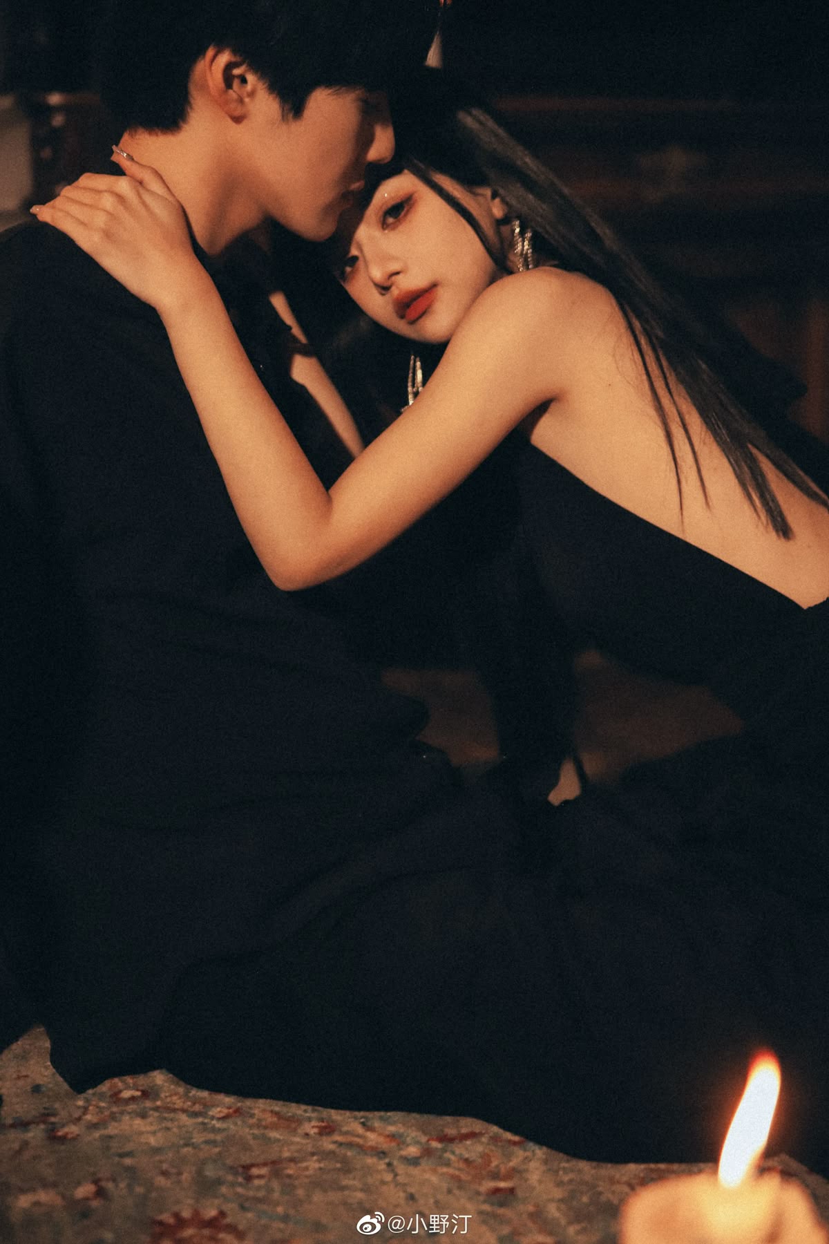 Trở Về Hào Môn, Tôi Đổ Thùng Phân Lên Đồ Hàng Hiệu Của Trà Xanh